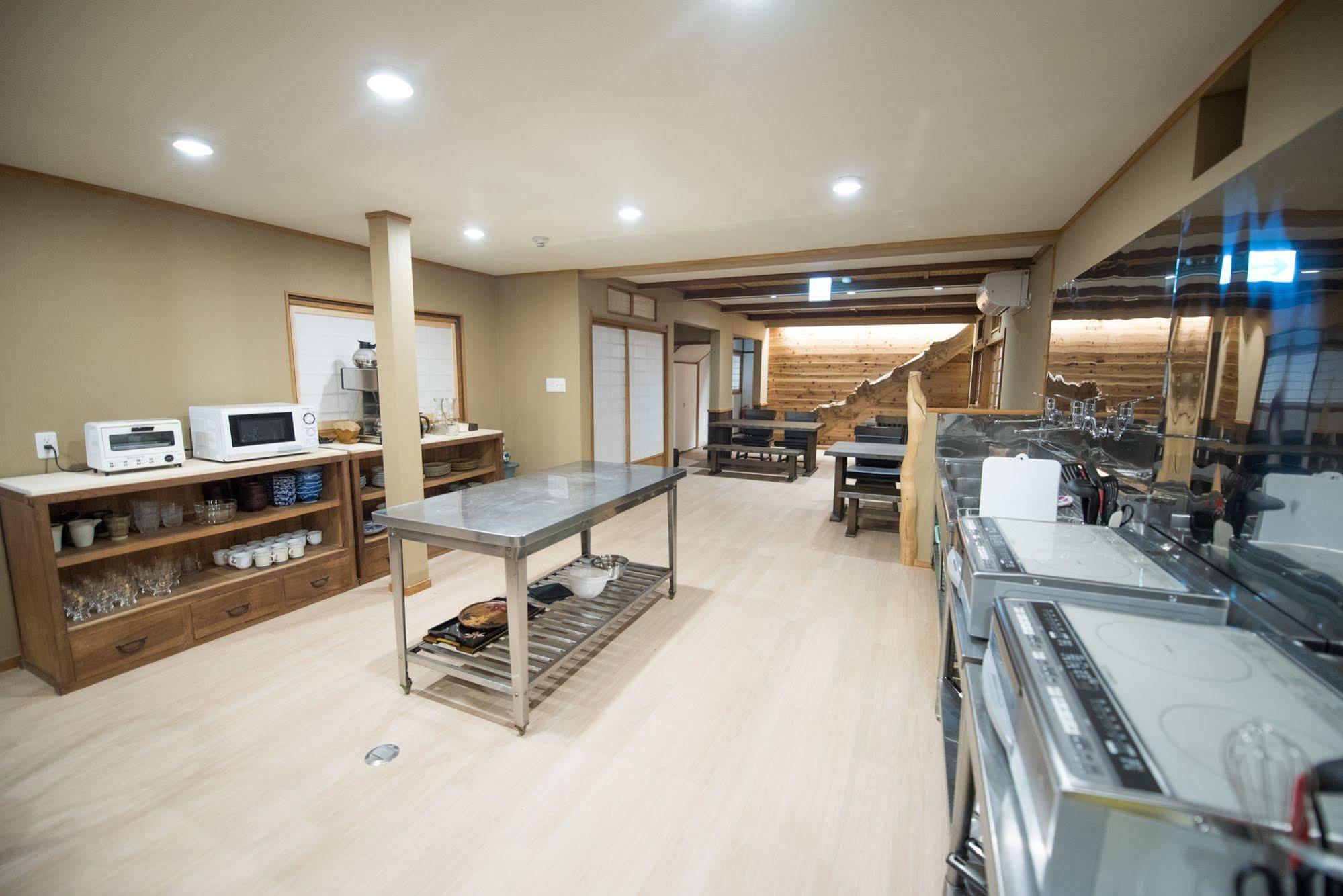 Aibiya Bed & Breakfast Yamanouchi  Ngoại thất bức ảnh